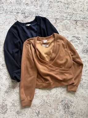 Joe Fresh V-Neck Wrap Sweaters in Navy and Camel Brown Size Medium